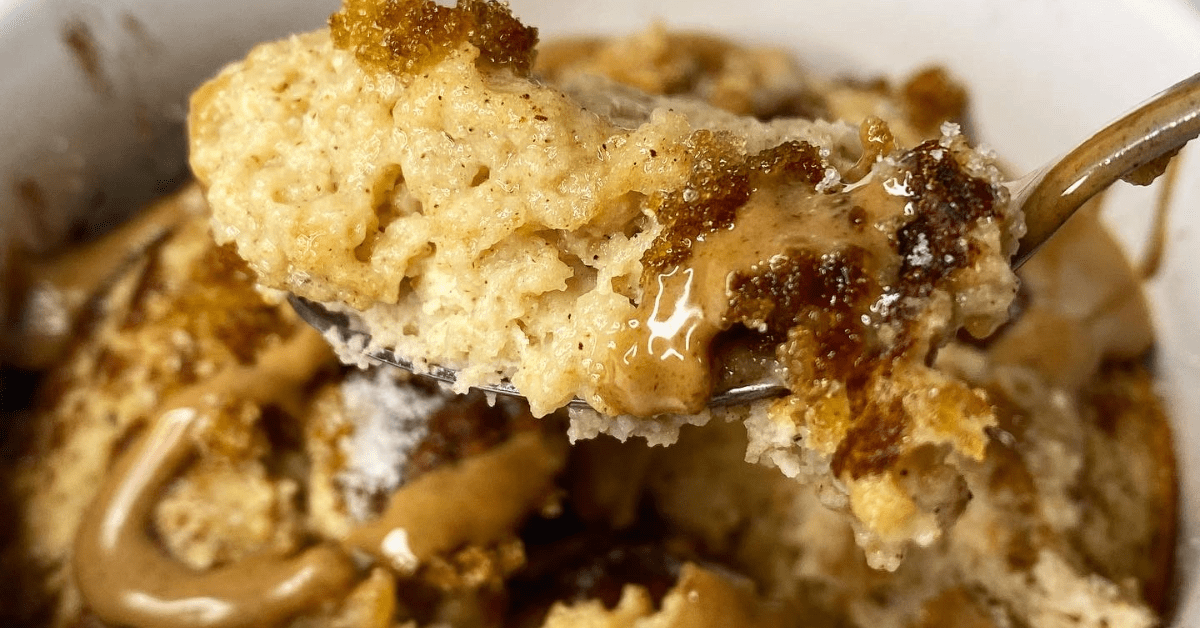 cinnamon & almond butter protein baked oats