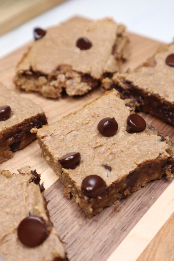 chocolate chip chickpea blondies