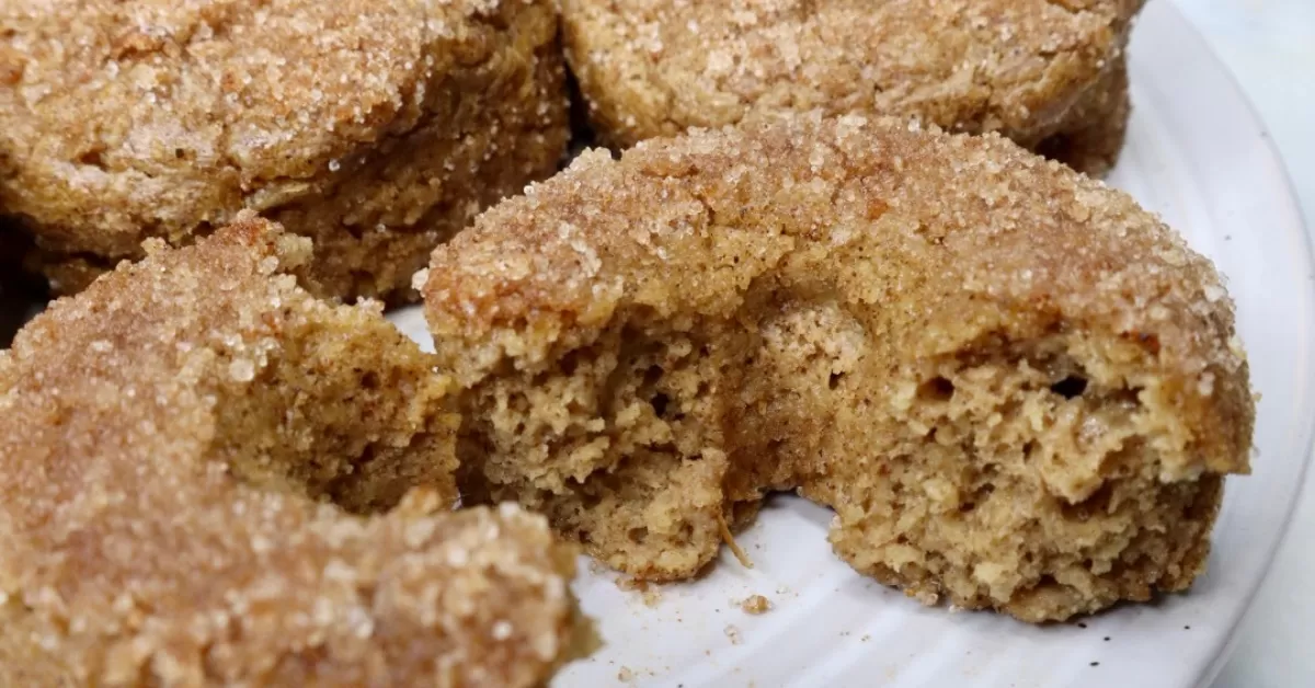 cinnamon apple donuts