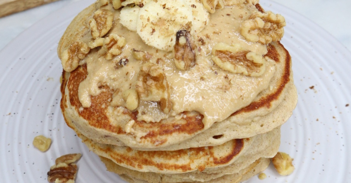 banana nut protein pancakes