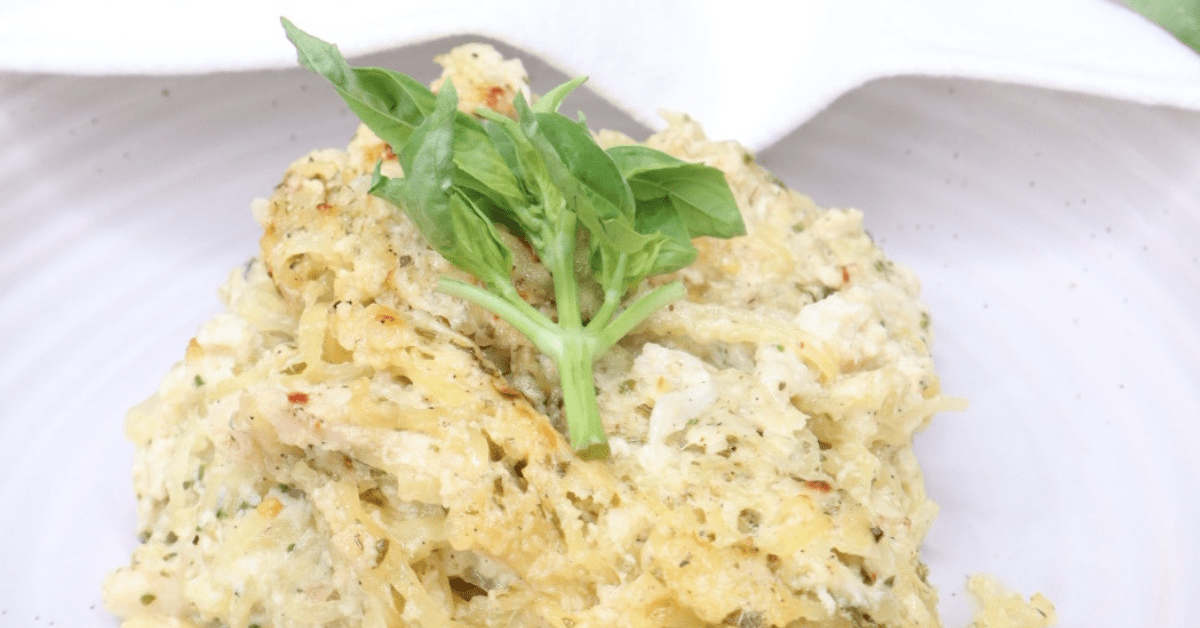 cheesy pesto chicken spaghetti squash