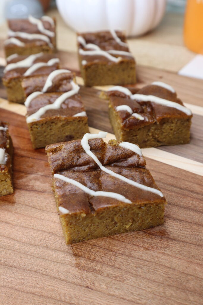 flourless pumpkin pie bars