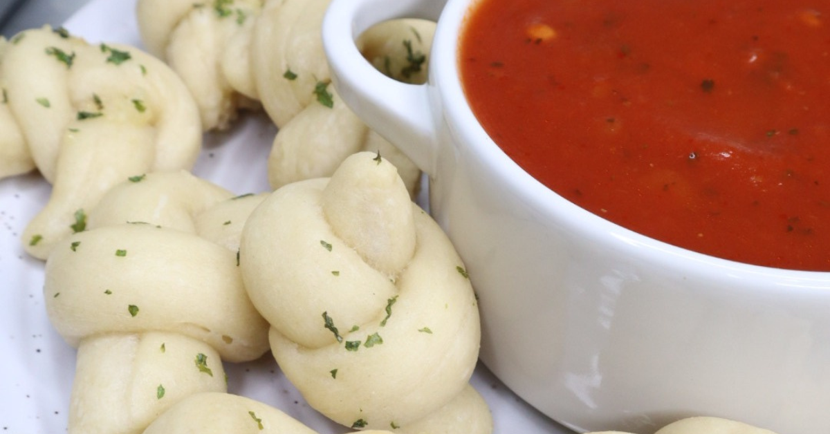 sourdough-garlic-knots