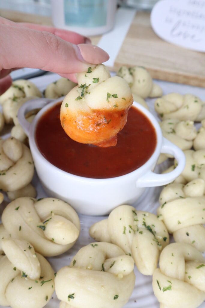 sourdough garlic konts