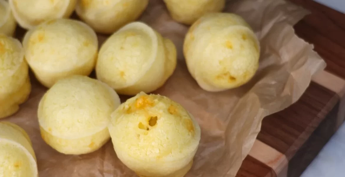 Brazilian cheese bread bites