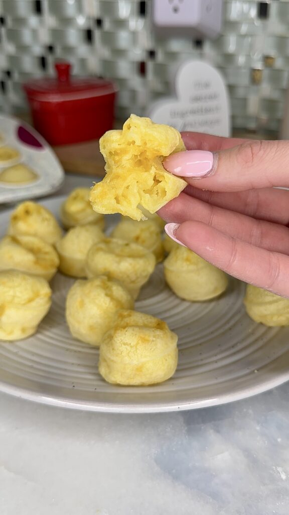 Brazilian cheese bites