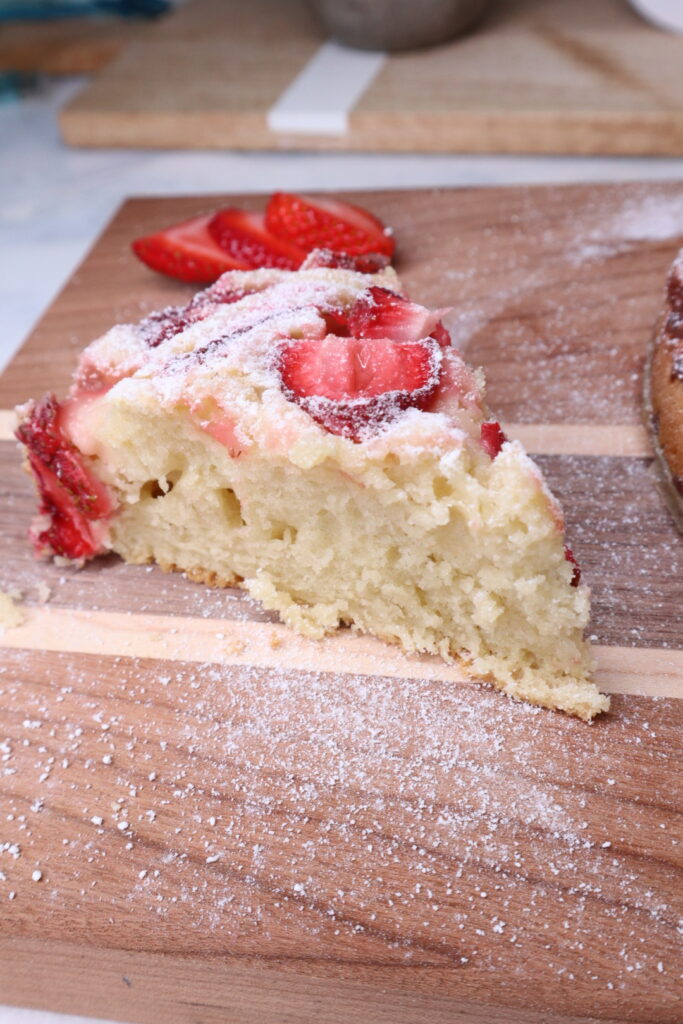 sourdough strawberry cake