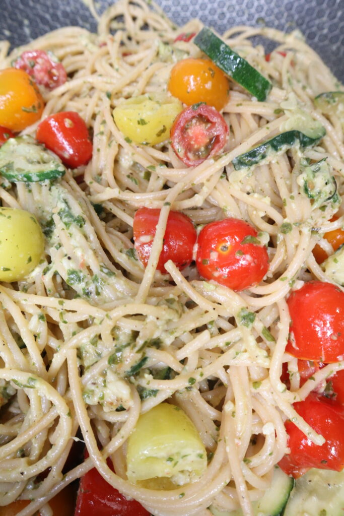 summer tomato protein pesto pasta