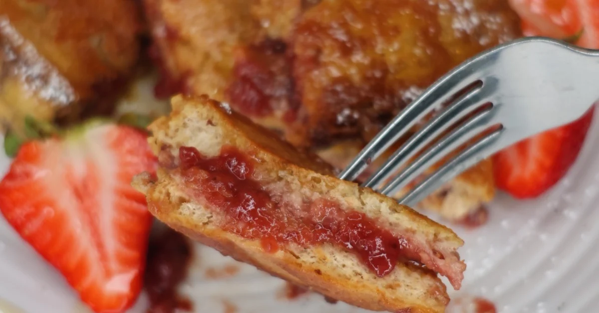 pb&J protein stuffed french toast