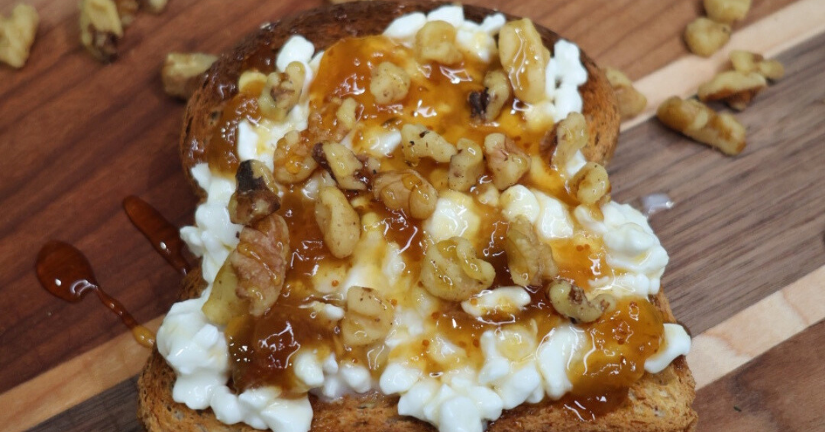 cottage cheese toast