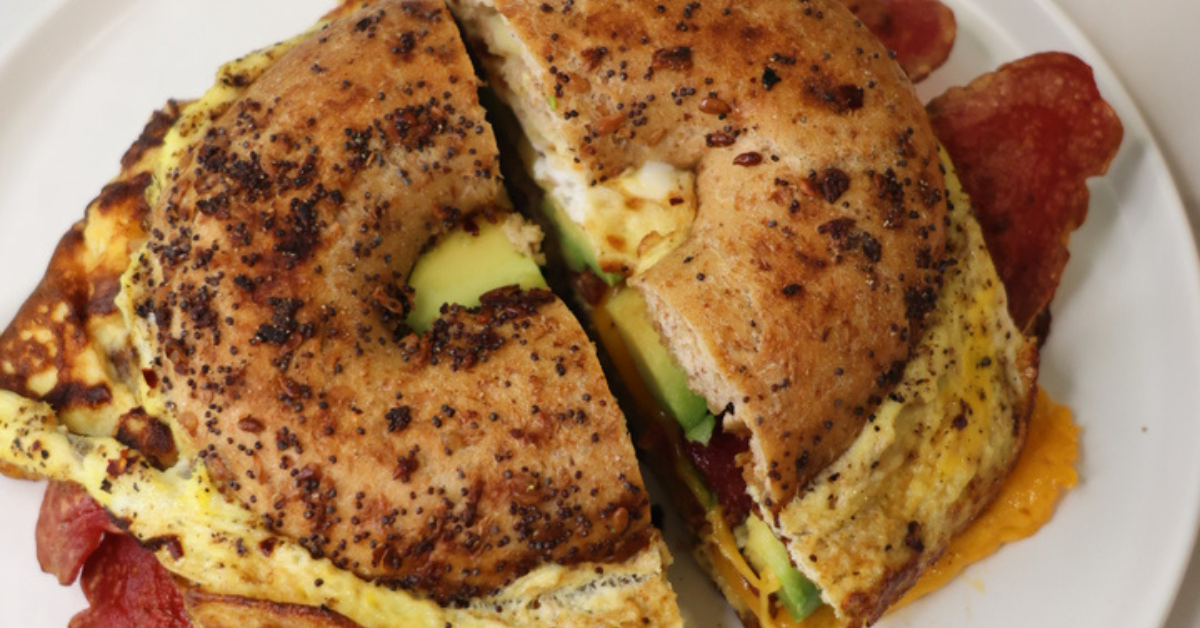 Easy One-Pan Breakfast Bagel Sandwich
